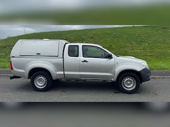 Used Toyota Hilux 2010 for sale - 75426102: Photo