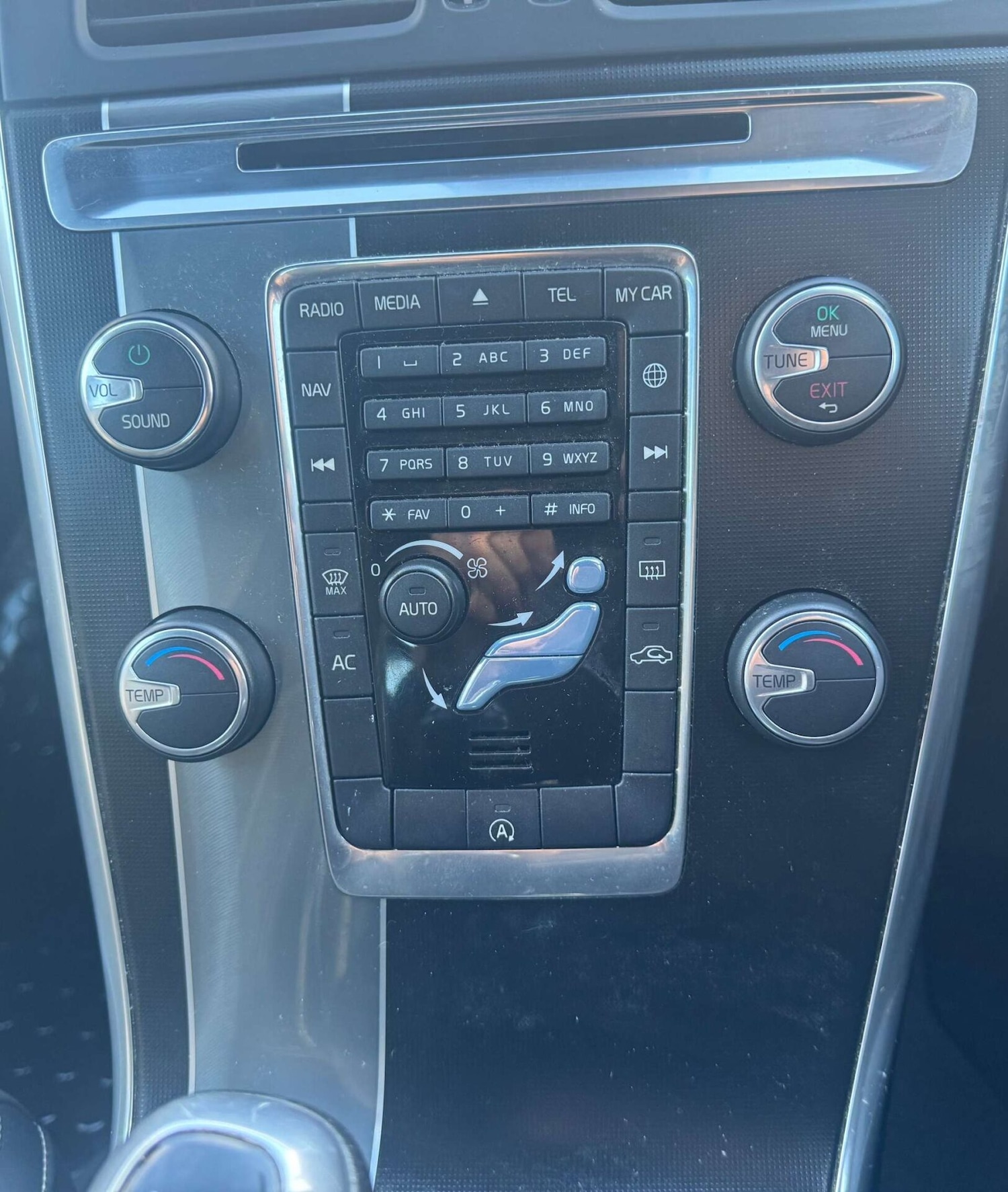 Used Volvo XC60 2016 for sale - 76526979: Photo 15