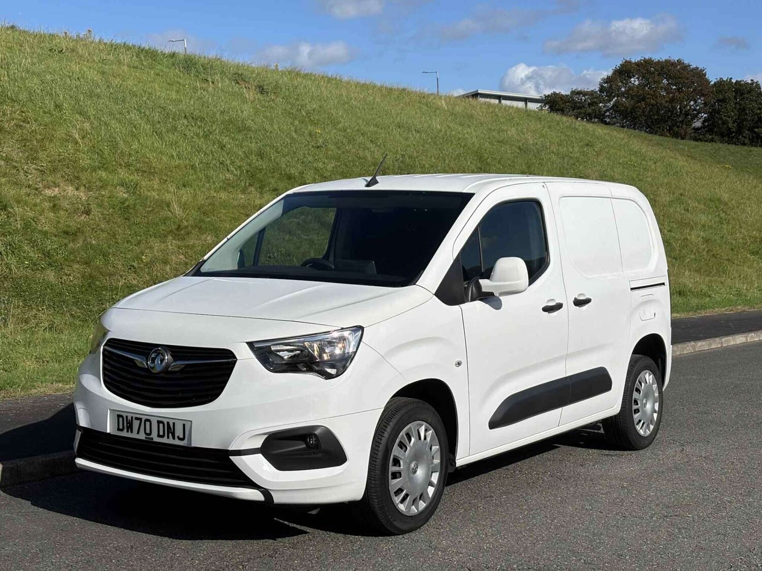 Used Vauxhall Combo 2021 for sale - 75683776: Photo 3