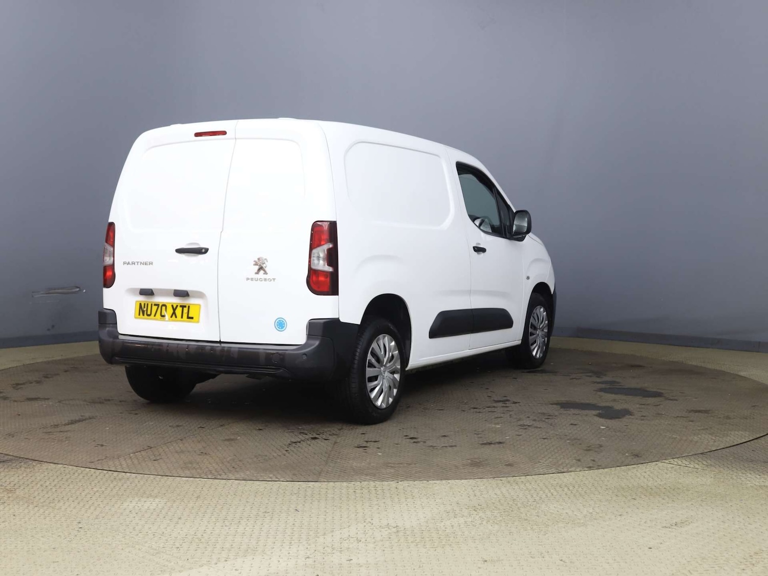 Used Peugeot Partner 2020 for sale - 76985205: Photo 6