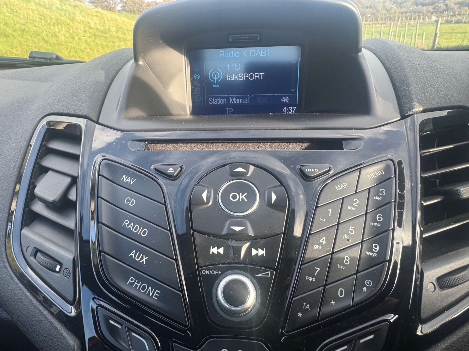 Used Ford Fiesta 2016 for sale - 76595709: Photo 12