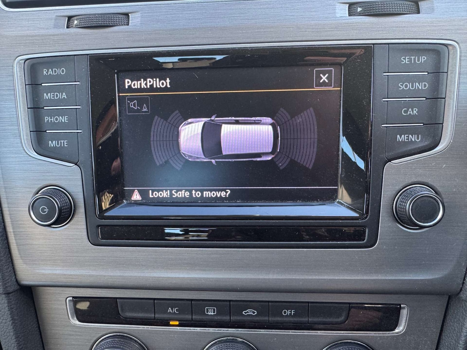 Used Volkswagen Golf 2015 for sale - 76631165: Photo 11