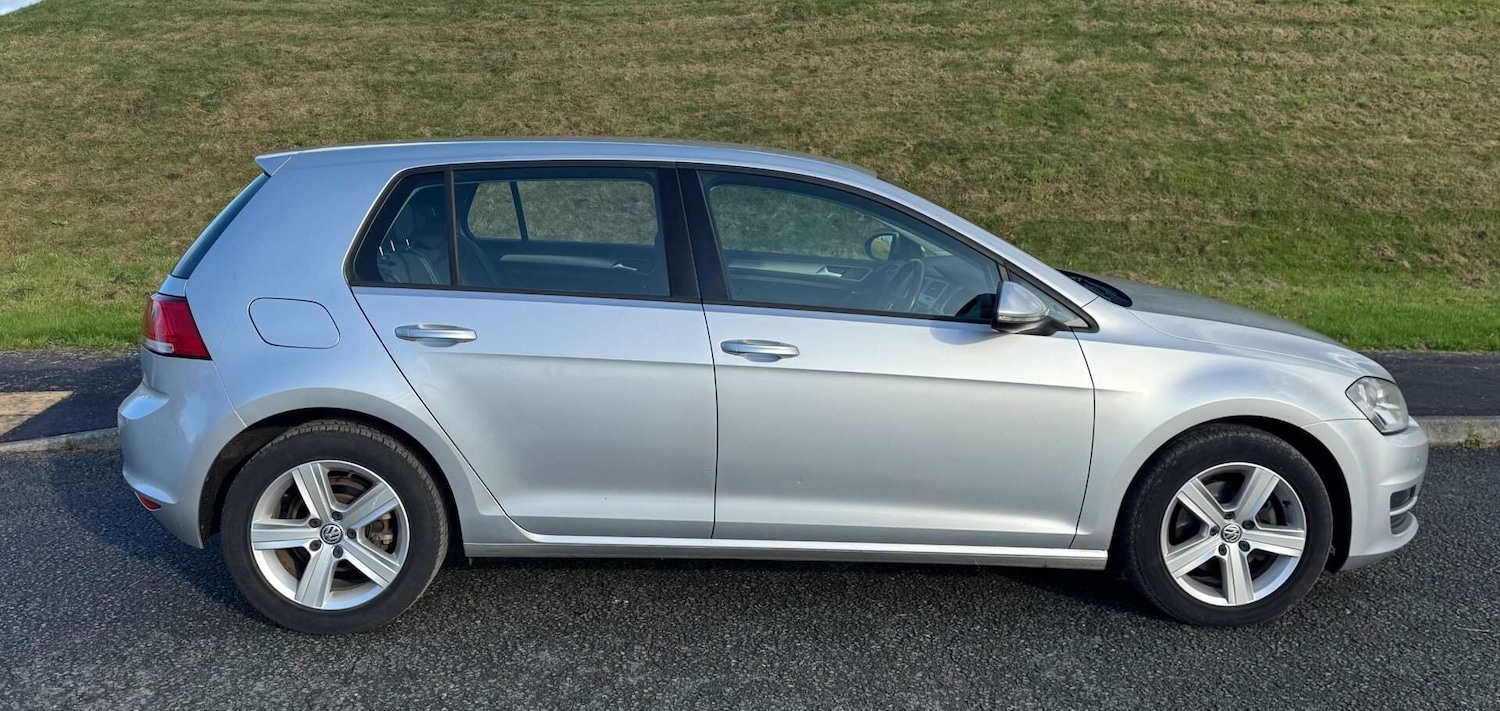 Used Volkswagen Golf 2015 for sale - 76631165: Photo 3