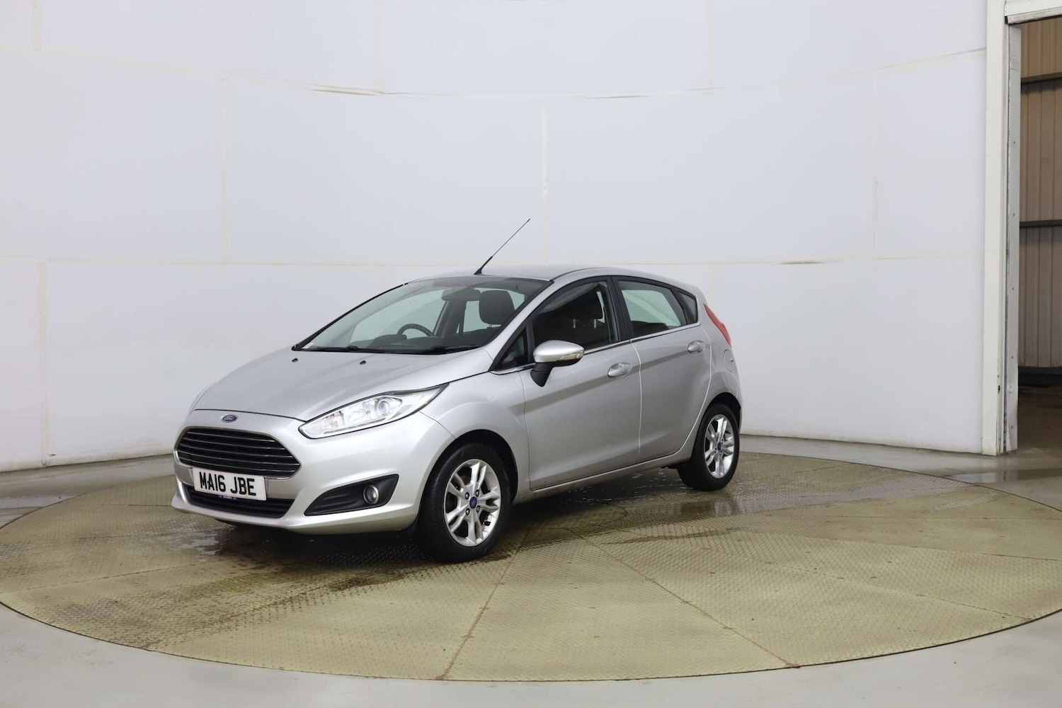 Used Ford Fiesta 2016 for sale - 77530442: Photo 3