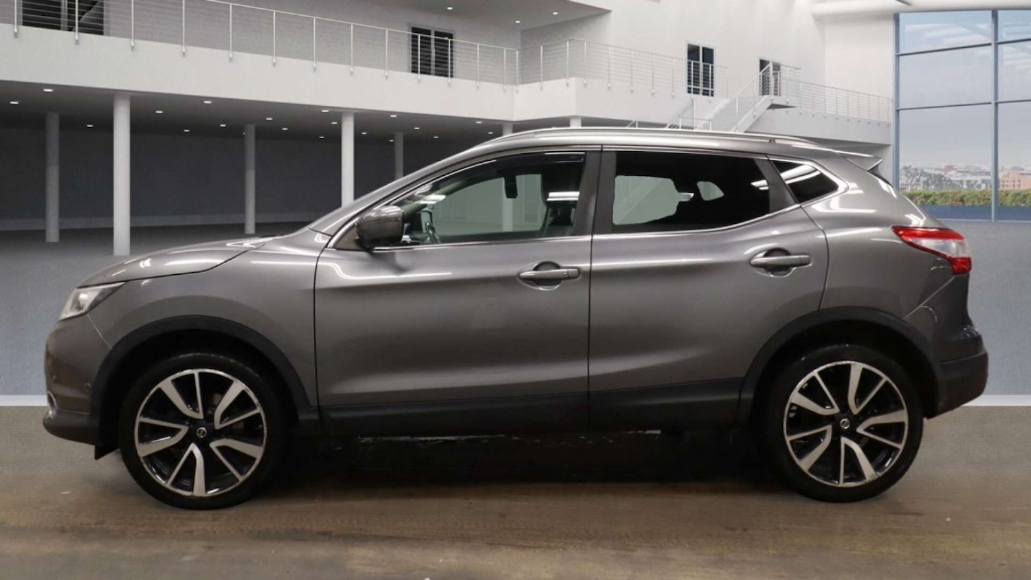 Used Nissan Qashqai 2015 for sale - 77530456: Photo 4