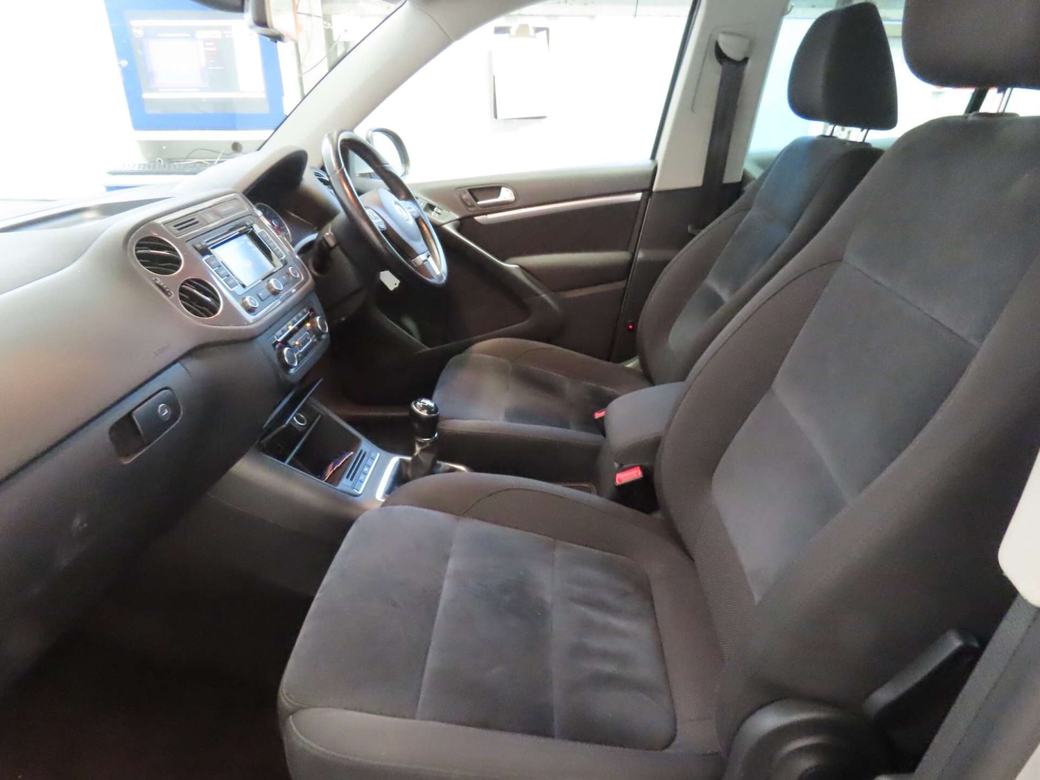 Used Volkswagen Tiguan 2014 for sale - 76476858: Photo 11