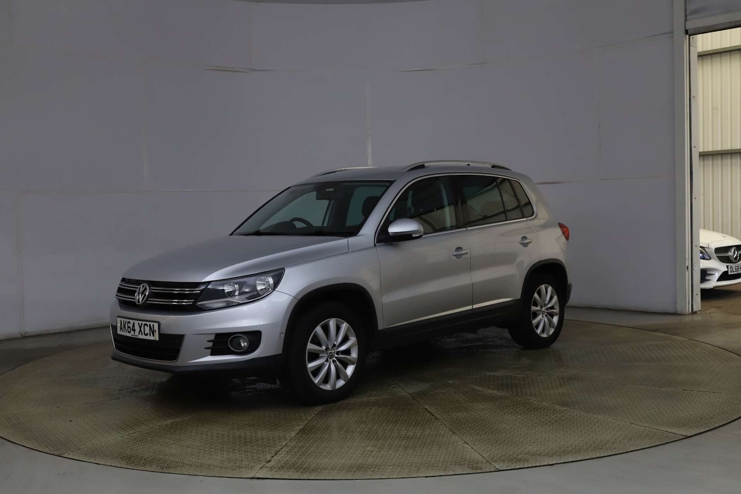 Used Volkswagen Tiguan 2014 for sale - 76476858: Photo 3