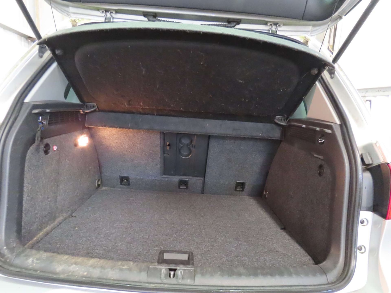 Used Volkswagen Tiguan 2014 for sale - 76476858: Photo 9