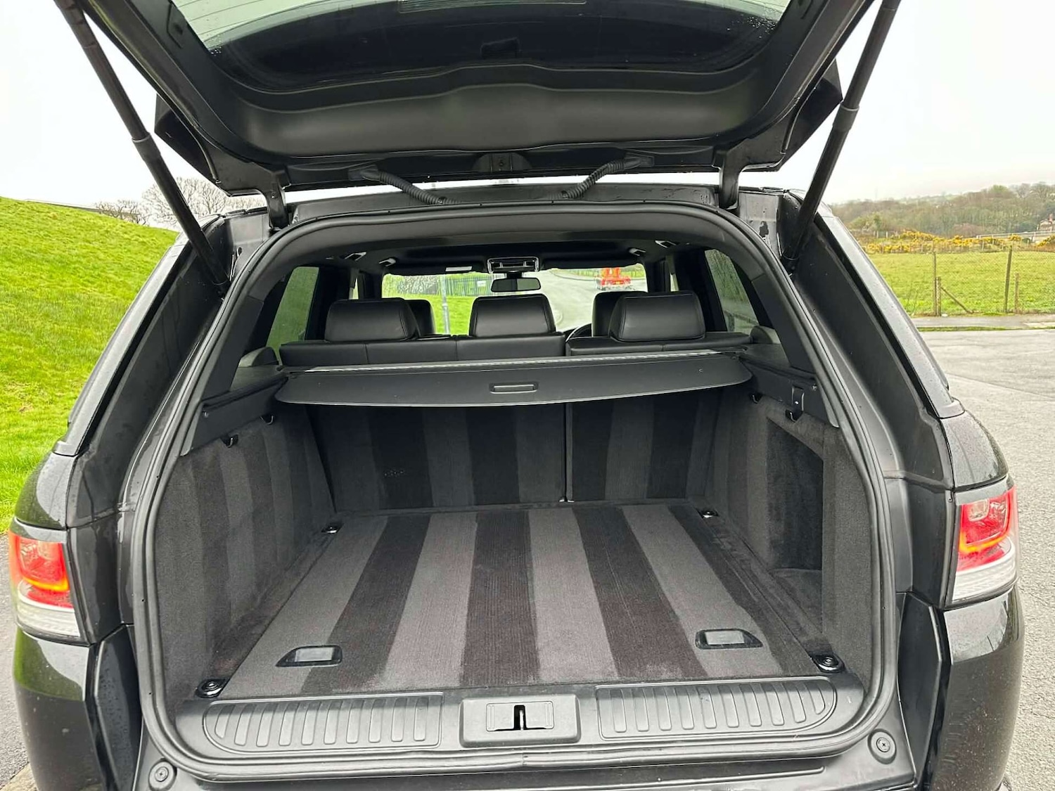 Used Land Rover Range Rover Sport 2016 for sale - 77998652: Photo 16