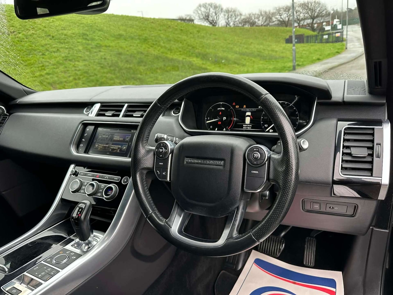 Used Land Rover Range Rover Sport 2016 for sale - 77998652: Photo 9