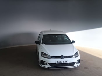 Used Volkswagen Golf 2017 for sale - 77945545: Photo