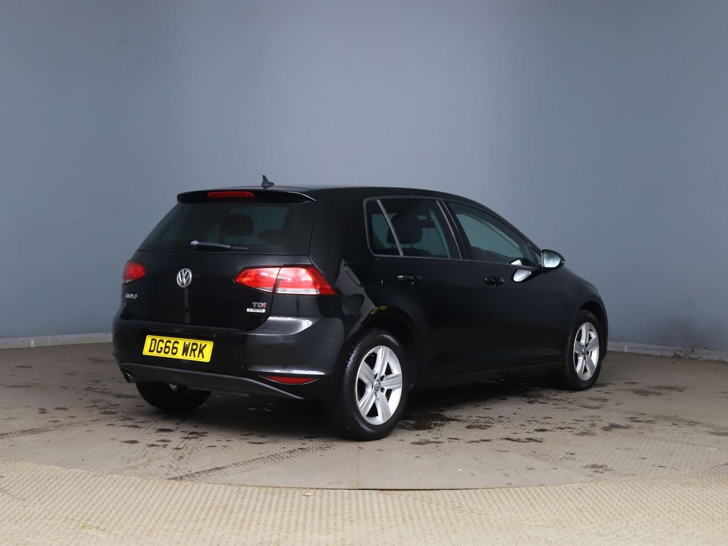 Used Volkswagen Golf 2016 for sale - 77917391: Photo 4