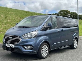 Used Ford Tourneo Custom 2019 for sale - 75425647: Photo