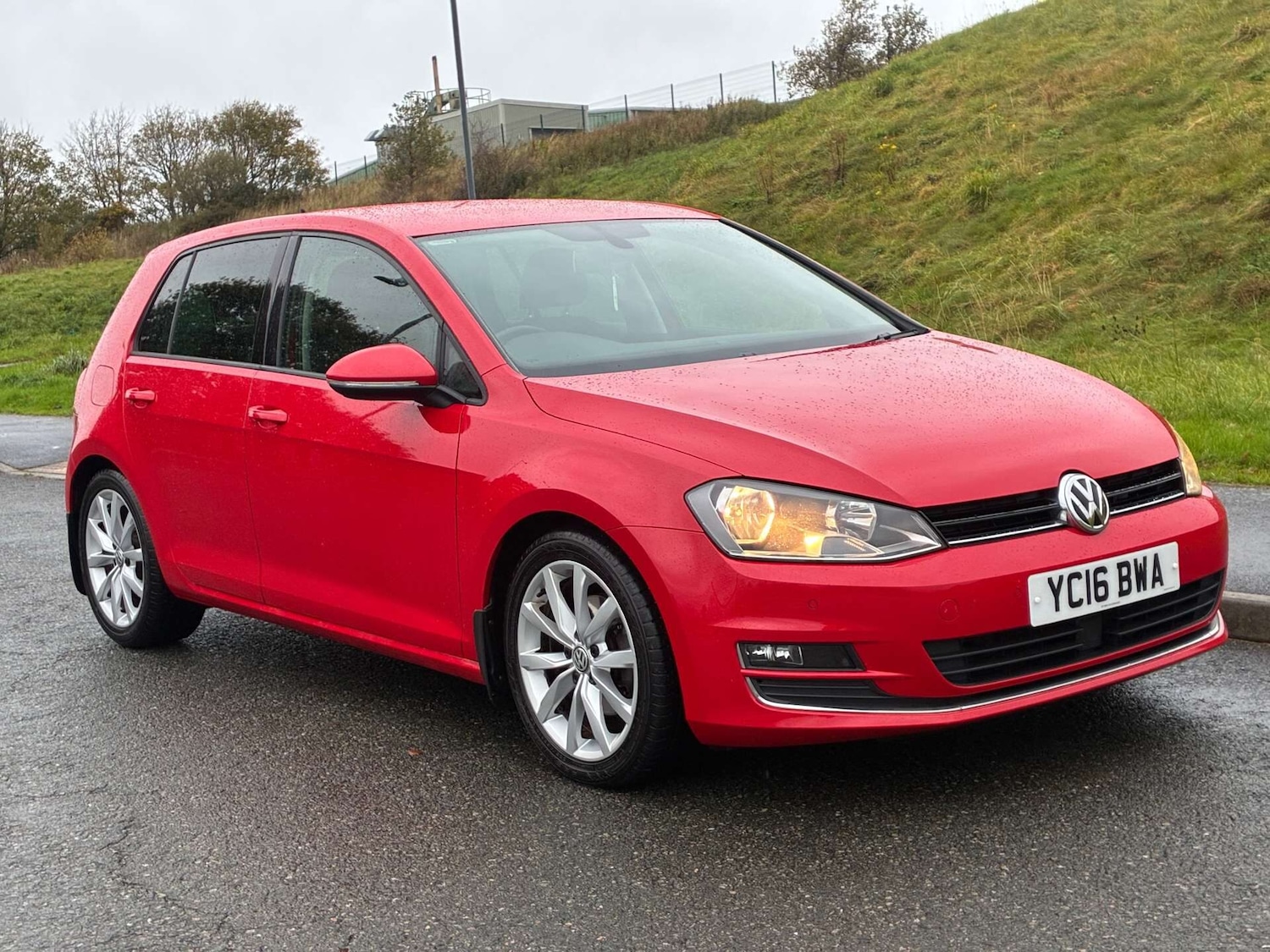 Used Volkswagen Golf 2016 for sale - 76379874: Photo 1