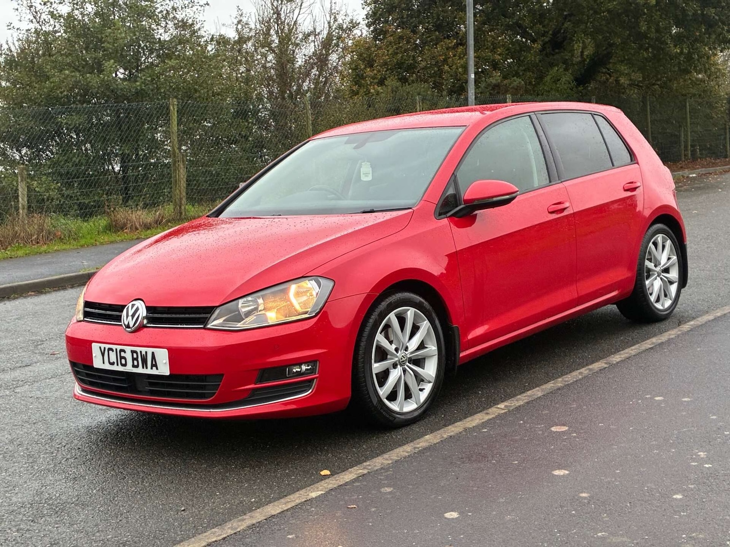 Used Volkswagen Golf 2016 for sale - 76379874: Photo 2