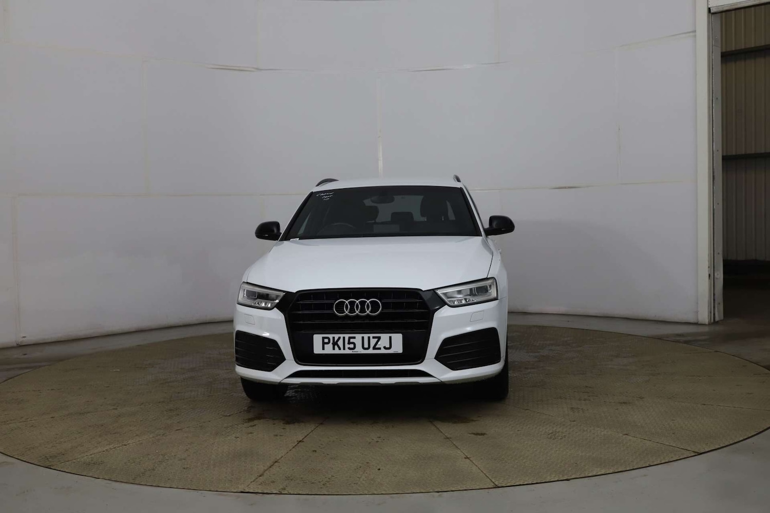 Used Audi Q3 2015 for sale - 76961684: Photo 2