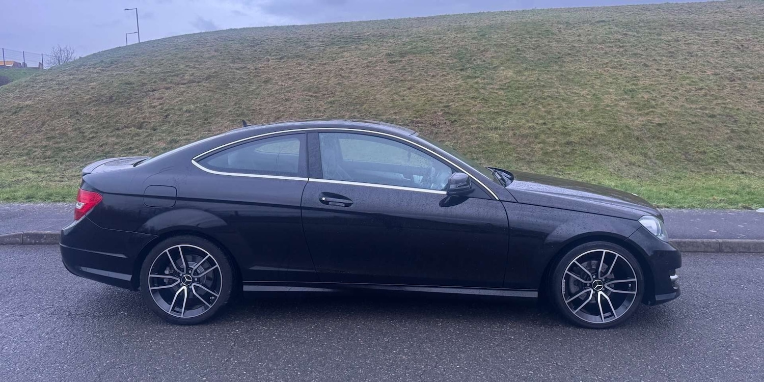 Used Mercedes-Benz C Class 2015 for sale - 77270830: Photo 3