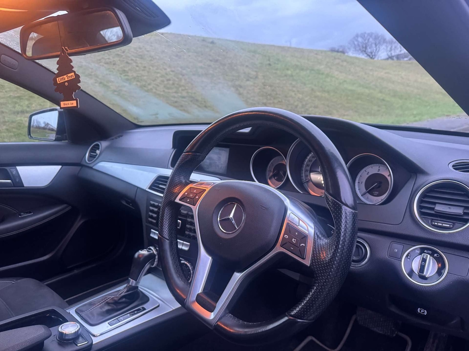 Used Mercedes-Benz C Class 2015 for sale - 77270830: Photo 7