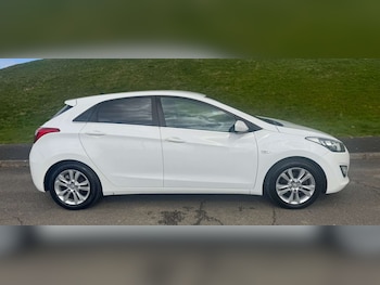 Used Hyundai i30 2013 for sale - 78077977: Photo