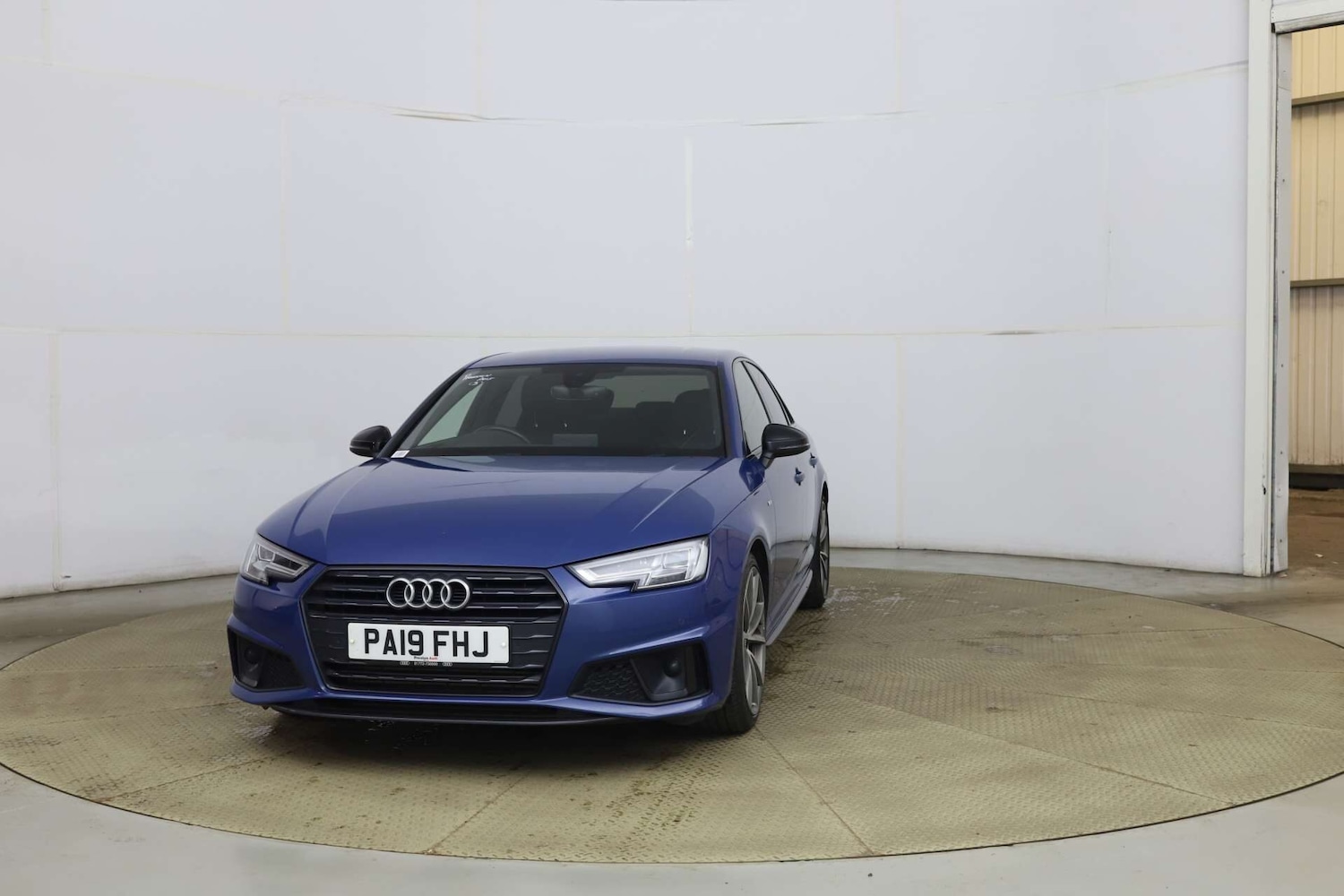 Used Audi A4 2019 for sale - 77864728: Photo 2
