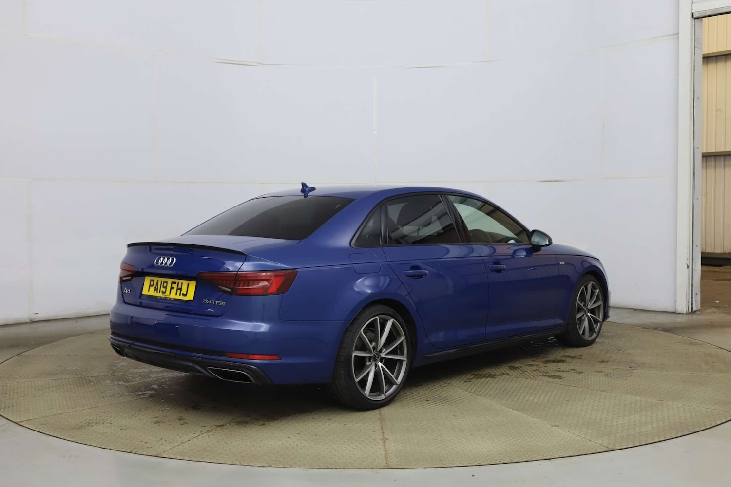 Used Audi A4 2019 for sale - 77864728: Photo 4