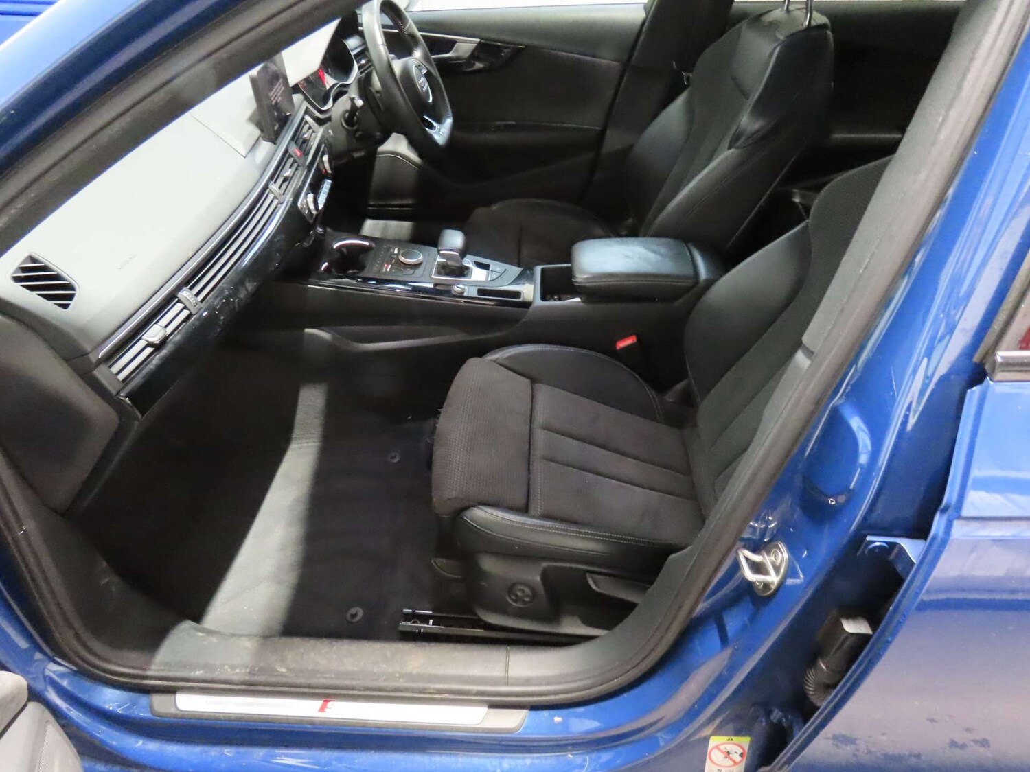 Used Audi A4 2019 for sale - 77864728: Photo 8