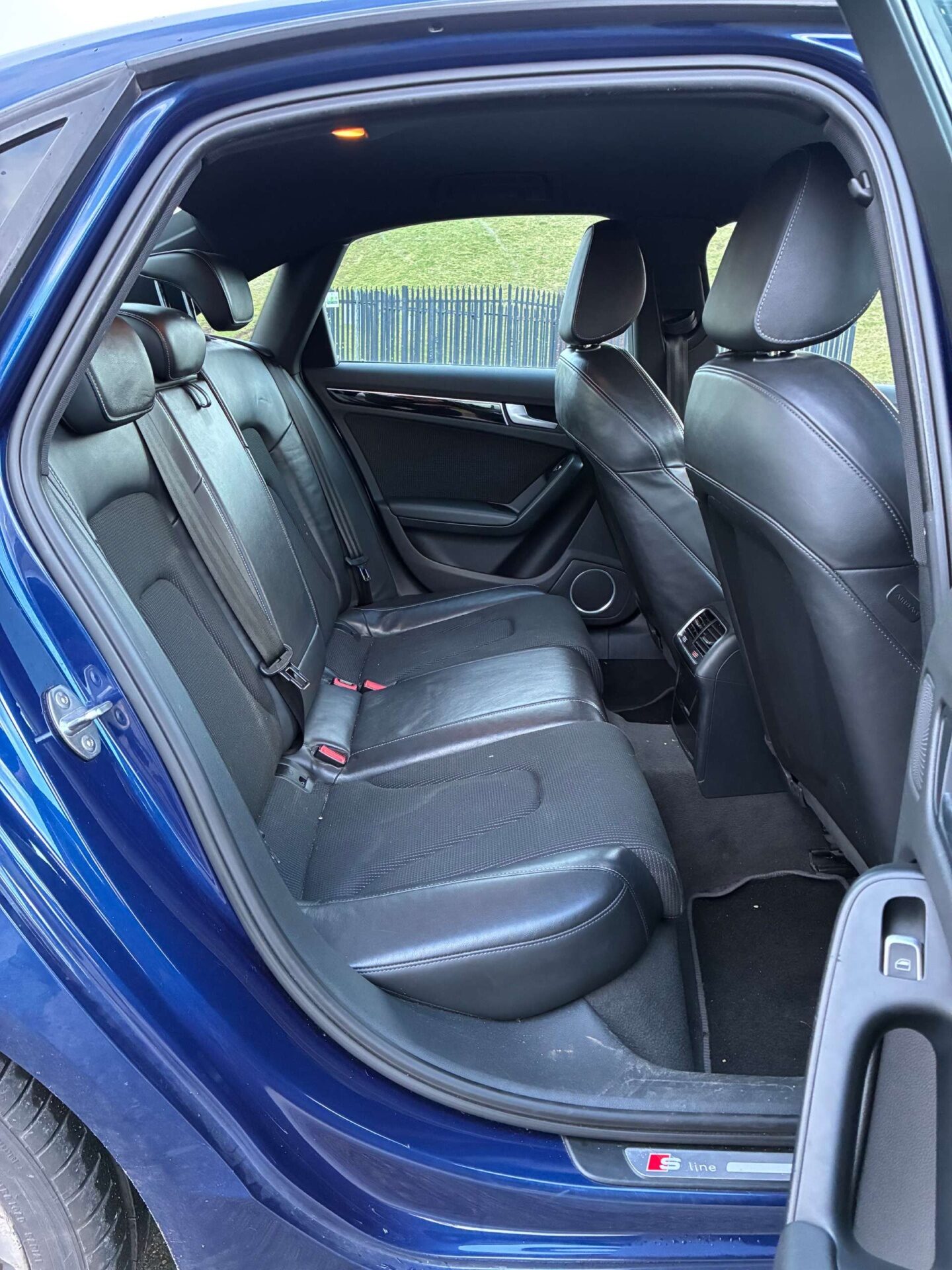 Used Audi A4 2013 for sale - 77483333: Photo 10