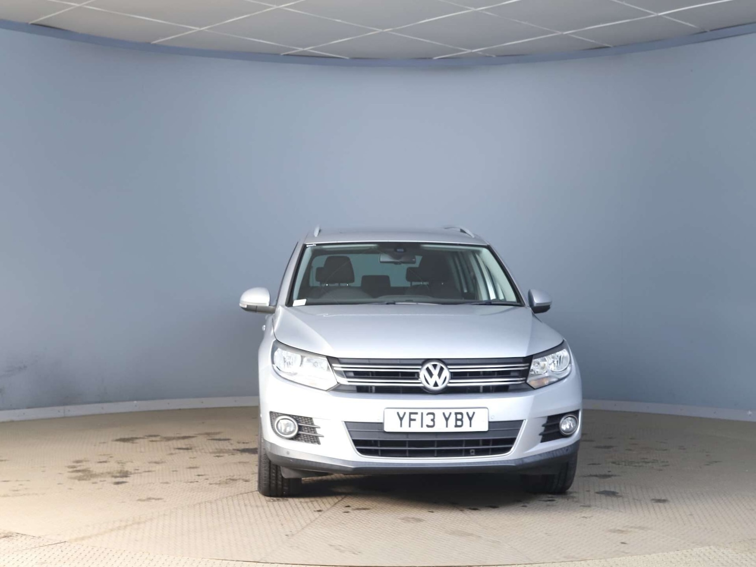 Used Volkswagen Tiguan 2013 for sale - 78140212: Photo 2