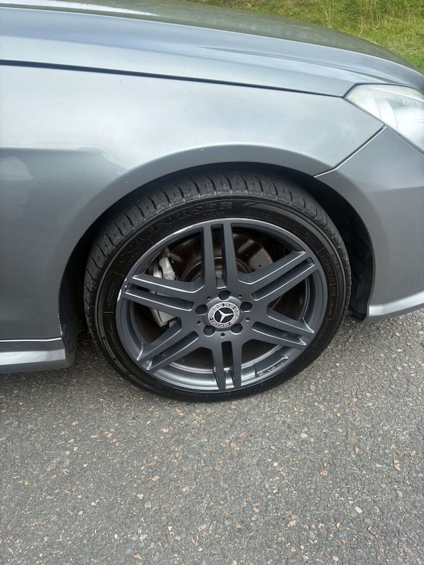 Used Mercedes-Benz E-Class 2009 for sale - 76194637: Photo 11