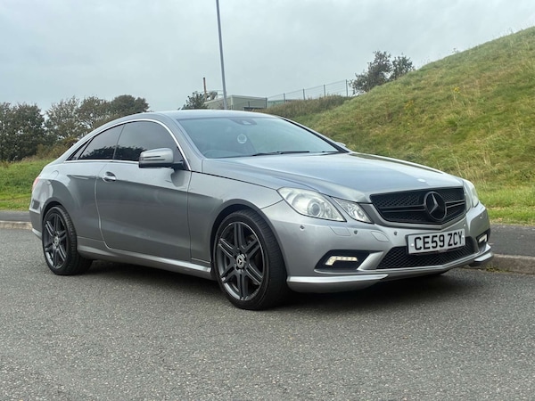 Used Mercedes-Benz E-Class 2009 for sale - 76194637: Photo 1