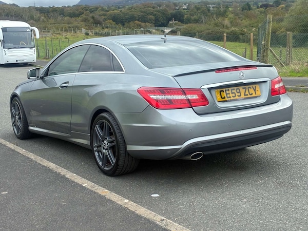 Used Mercedes-Benz E-Class 2009 for sale - 76194637: Photo 5