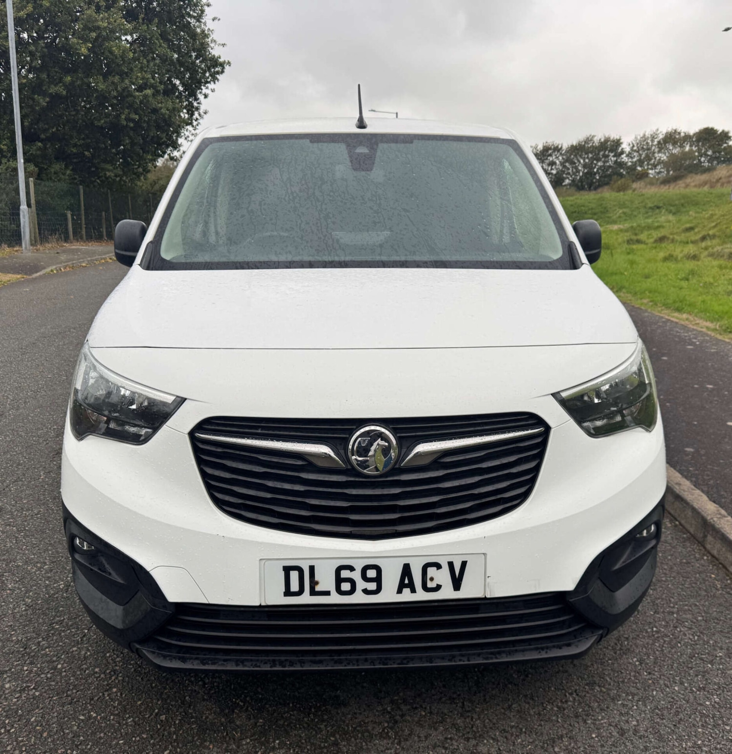 Used Vauxhall Combo 2019 for sale - 76159760: Photo 2