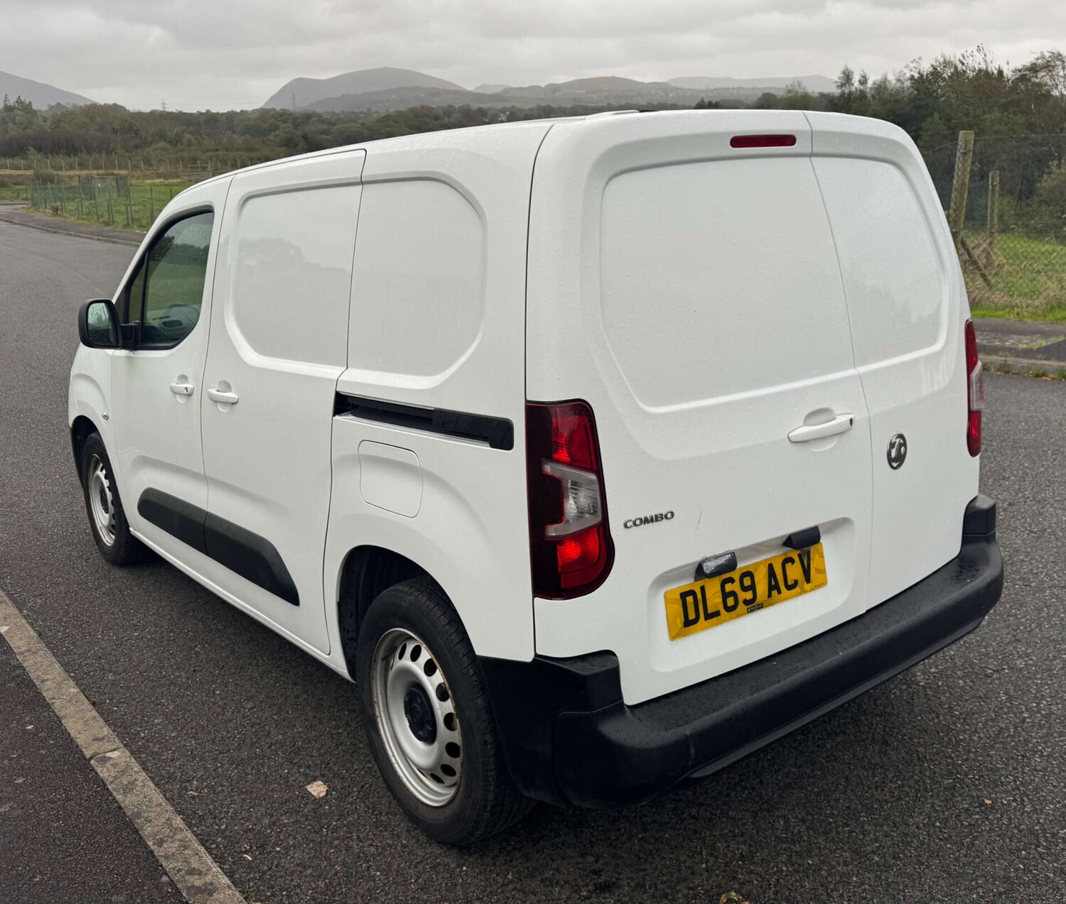 Used Vauxhall Combo 2019 for sale - 76159760: Photo 6