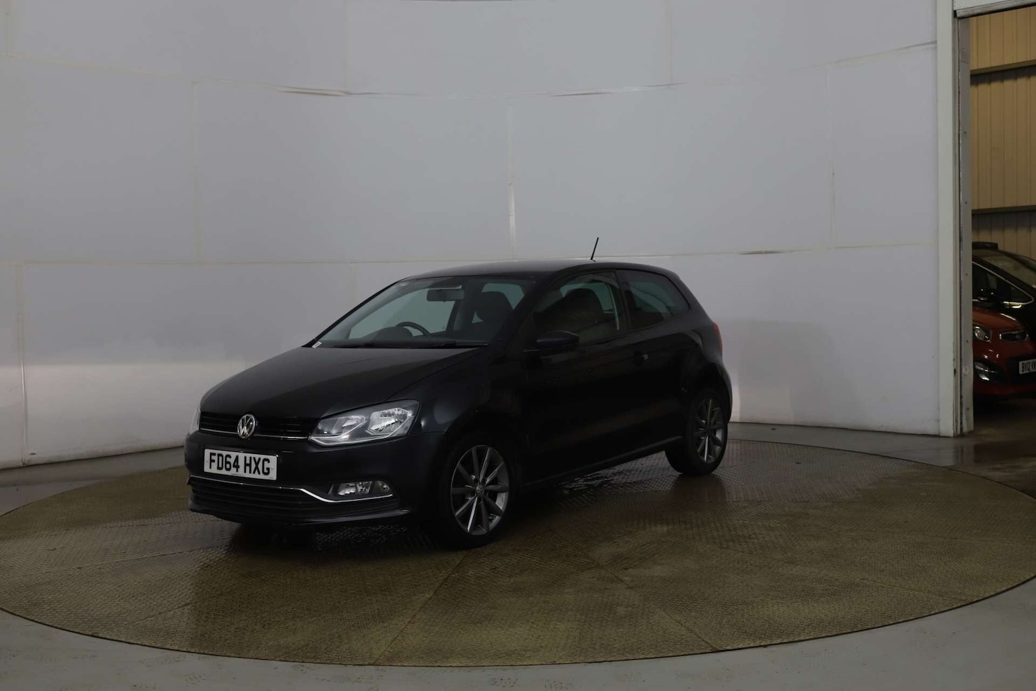 Used Volkswagen Polo 2014 for sale - 77195248: Photo 3