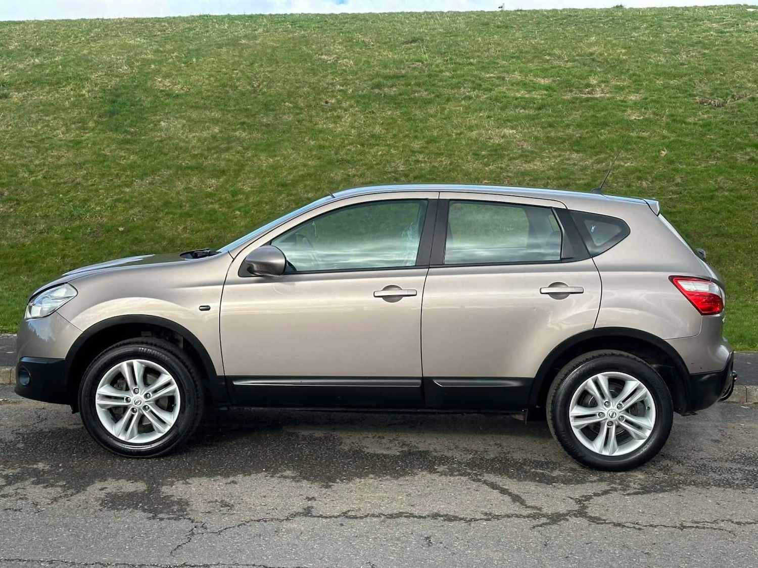 Used Nissan Qashqai 2010 for sale - 77779388: Photo 5