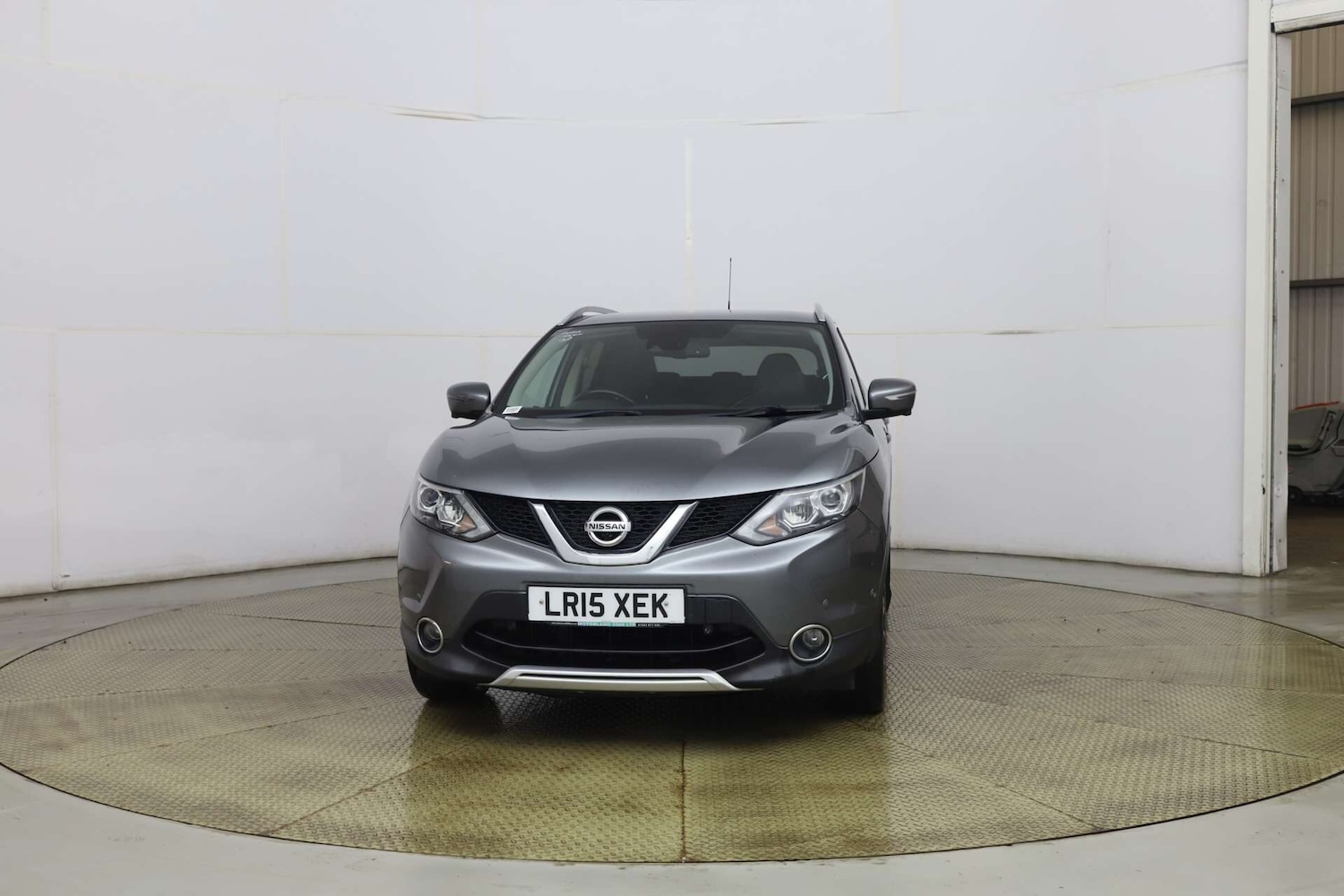 Used Nissan Qashqai 2015 for sale - 77742660: Photo 2