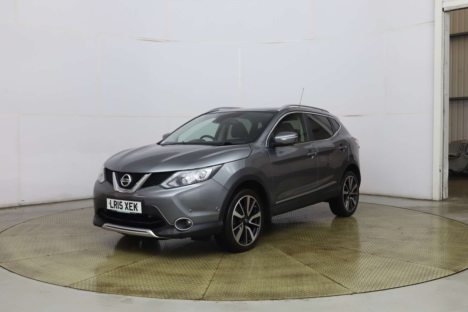 Used Nissan Qashqai 2015 for sale - 77742660: Photo 3