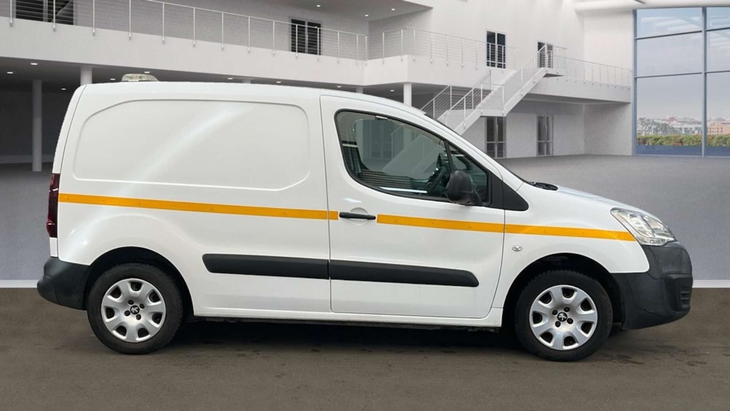 Used Peugeot Partner 2018 for sale - 76946882: Photo 6