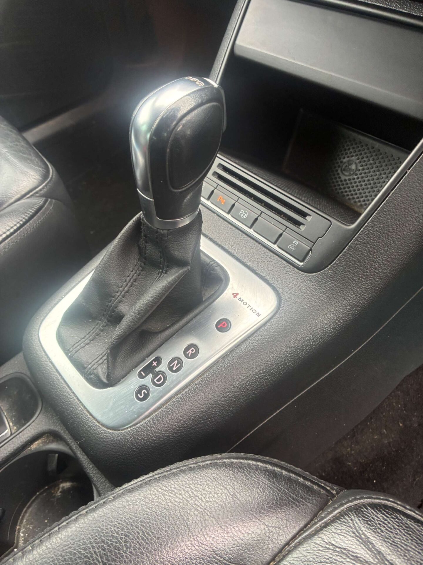 Used Volkswagen Tiguan 2011 for sale - 77165135: Photo 7