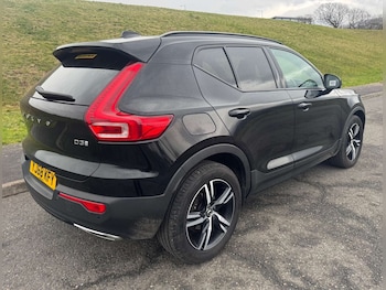 Used Volvo XC40 2018 for sale - 77282608: Photo