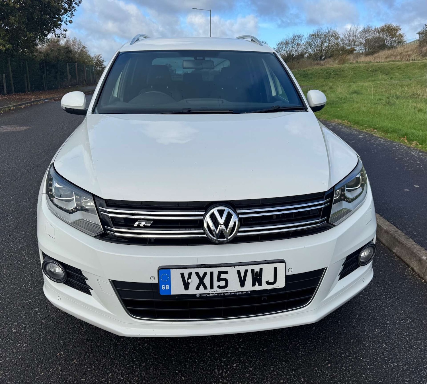 Used Volkswagen Tiguan 2015 for sale - 76403329: Photo 2