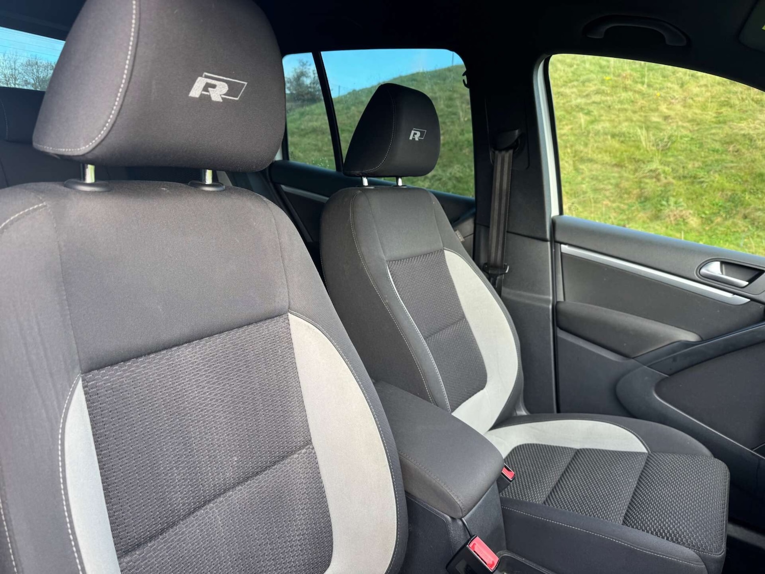 Used Volkswagen Tiguan 2015 for sale - 76403329: Photo 8