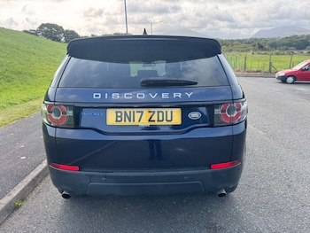 Used Land Rover Discovery Sport 2017 for sale - 75567242: Photo