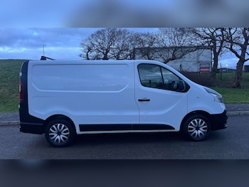 Used Renault Trafic 2015 for sale - 77830079: Photo