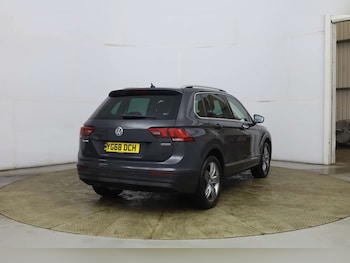 Used Volkswagen Tiguan 2019 for sale - 77797403: Photo