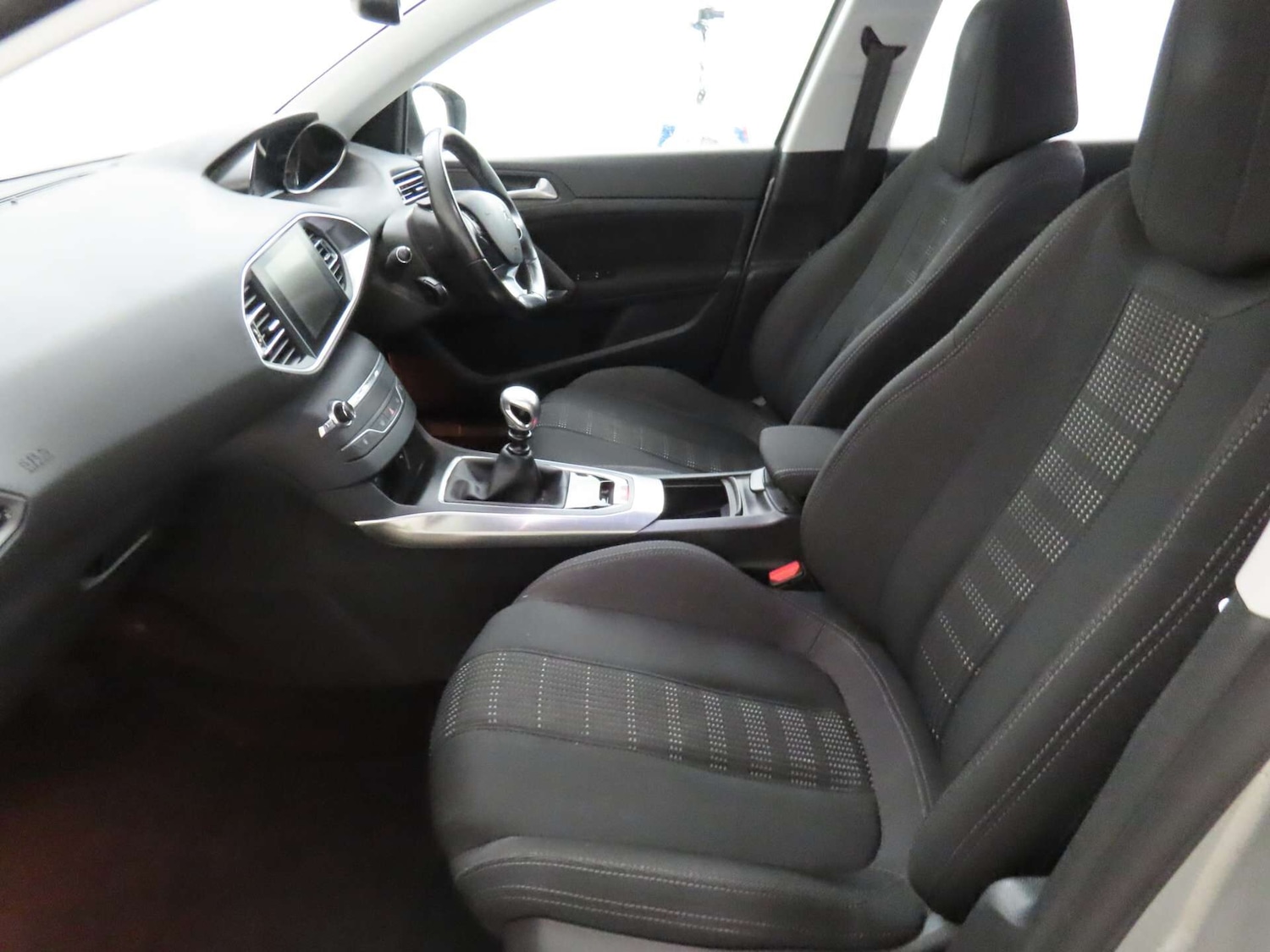 Used Peugeot 308 2016 for sale - 76476868: Photo 11