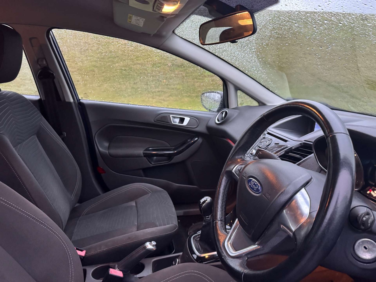 Used Ford Fiesta 2015 for sale - 76588317: Photo 6