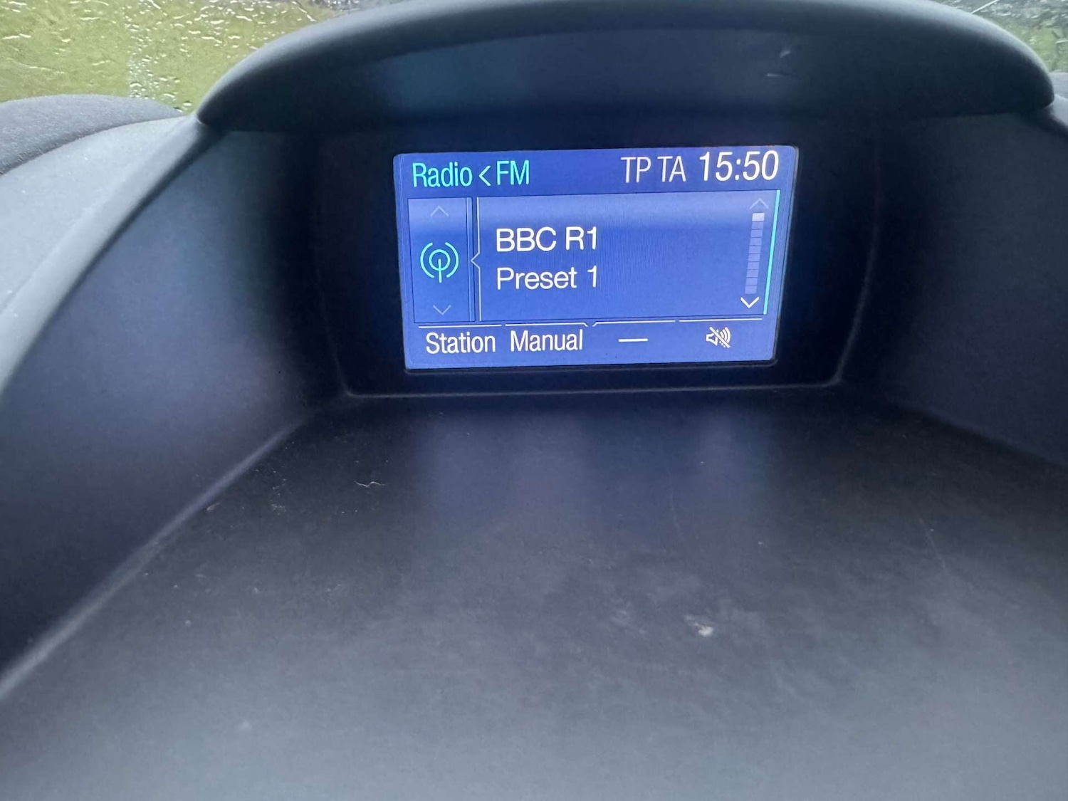 Used Ford Fiesta 2015 for sale - 76588317: Photo 9