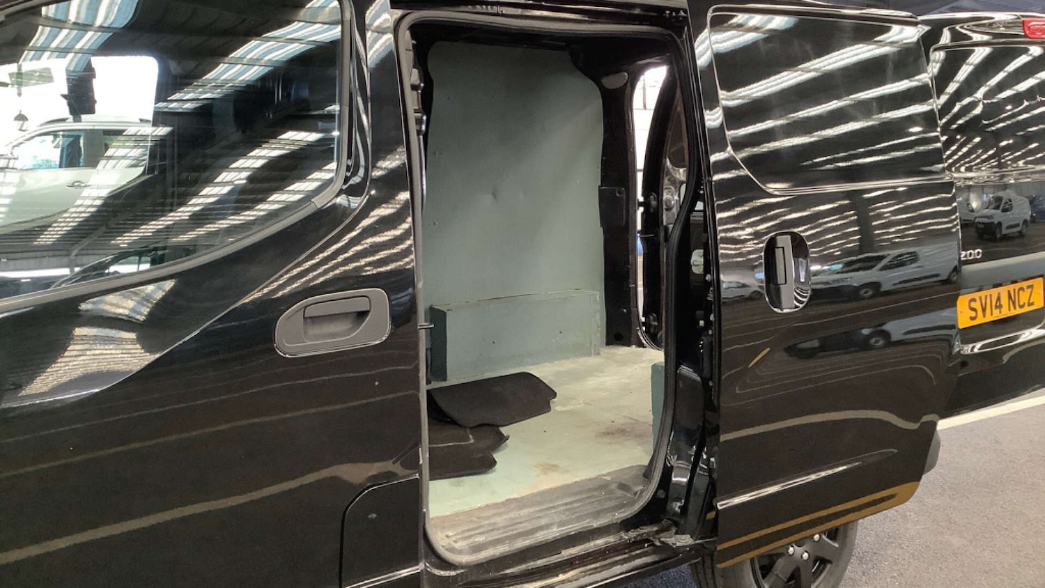 Used Nissan NV200 2014 for sale - 77797407: Photo 12