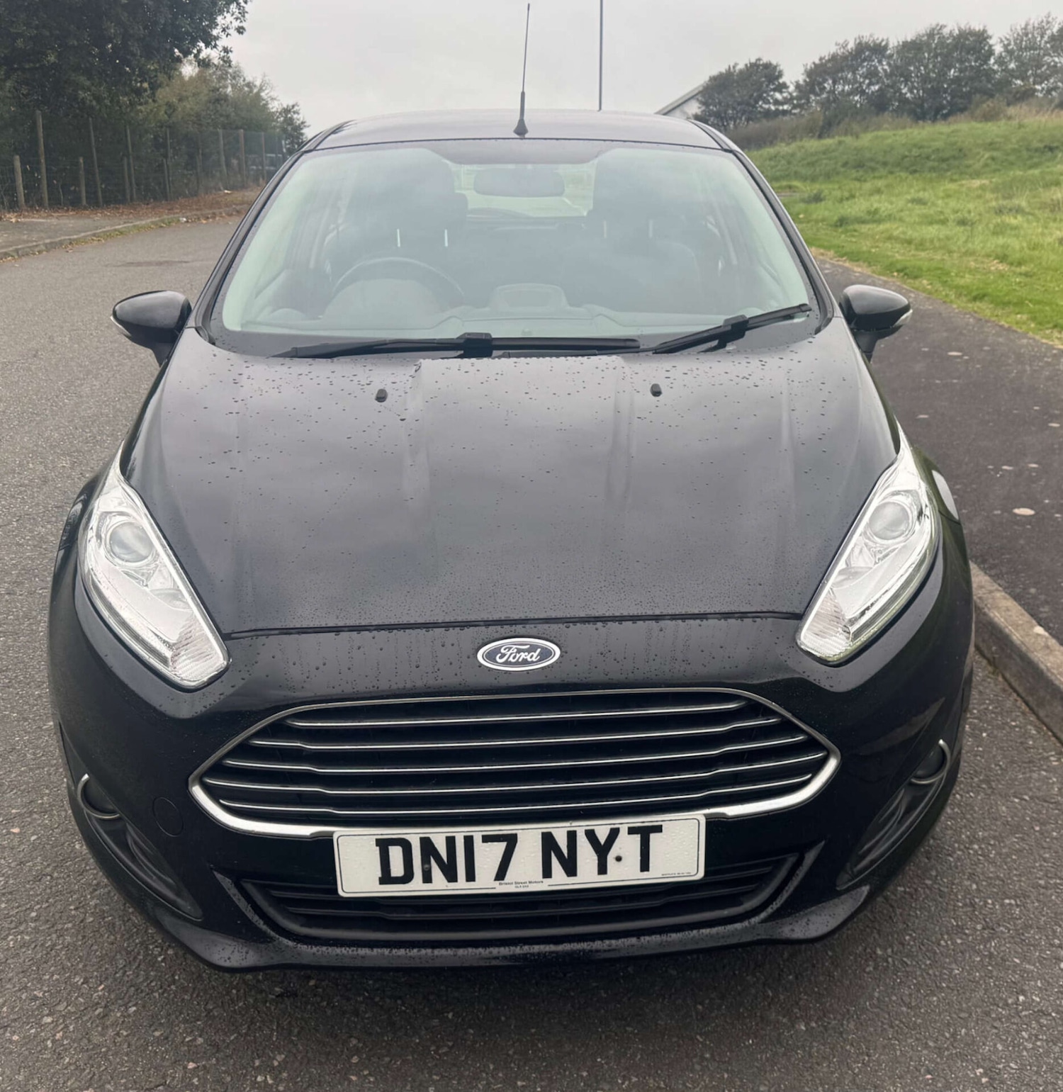 Used Ford Fiesta 2017 for sale - 76064021: Photo 2